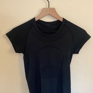 Black Lululemon Top